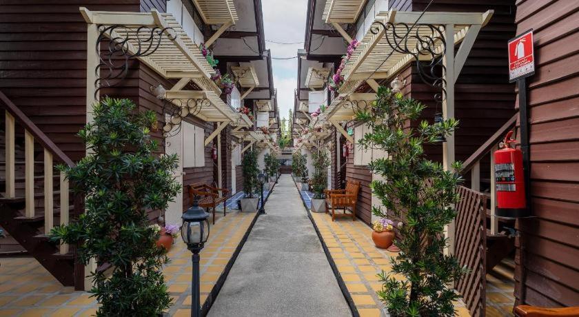Resort Bangphlat Bangkok Dış mekan fotoğraf