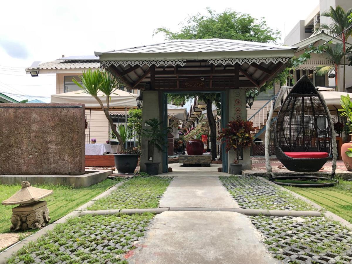 Resort Bangphlat Bangkok Dış mekan fotoğraf