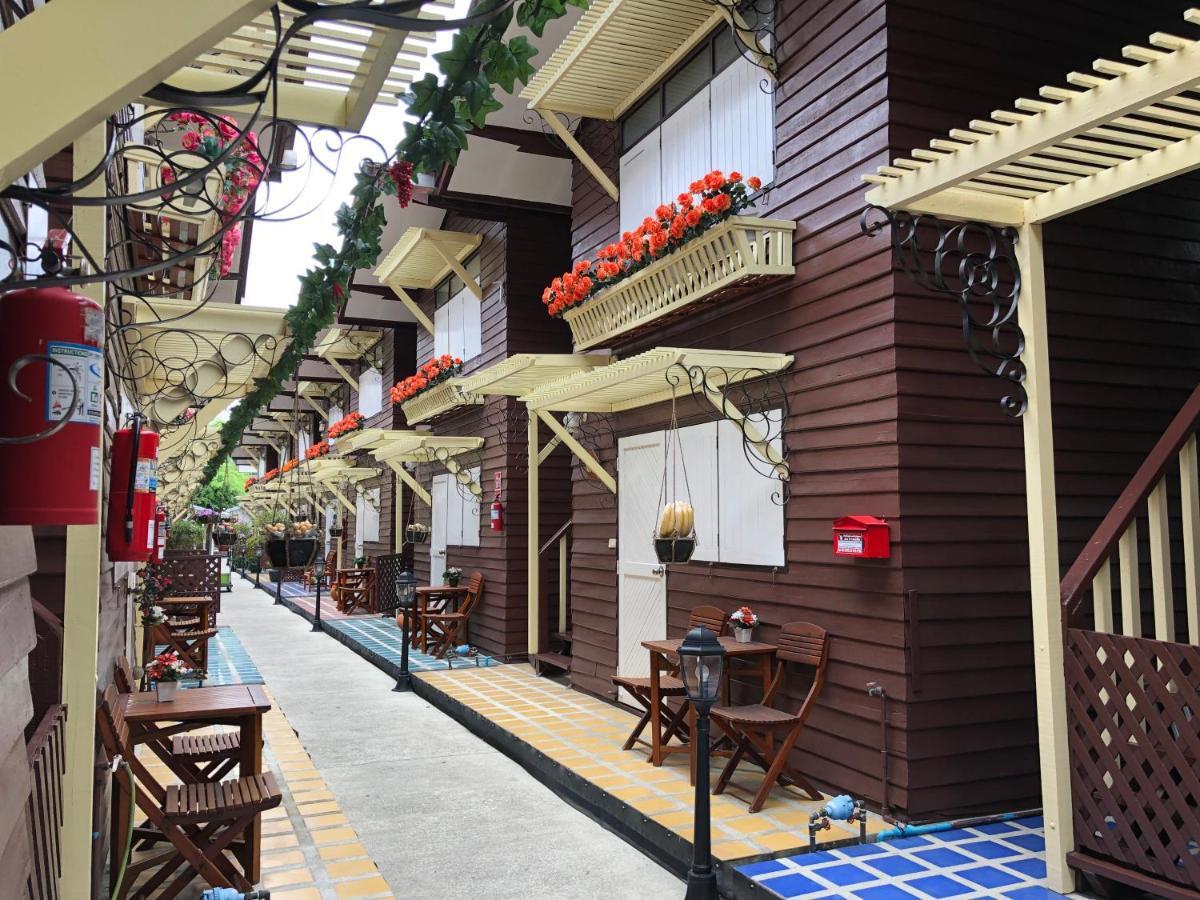 Resort Bangphlat Bangkok Dış mekan fotoğraf