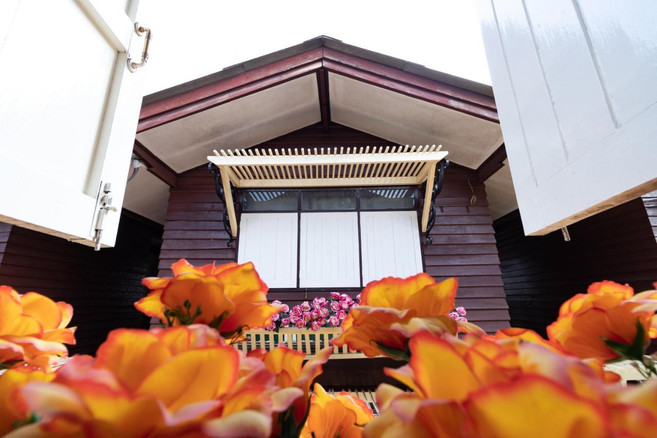 Resort Bangphlat Bangkok Dış mekan fotoğraf